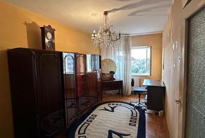 Apartament 3 camere decomandat si balcon Vasile Aaron - 5