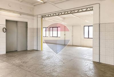 Spațiu industrial, de 210 mp, în Iris