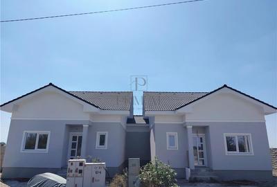 Duplex cu 3 camere în Moșnița Nouă