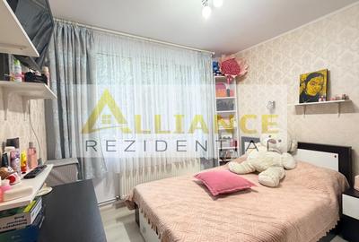 Apartament cu 3 camere decomandat, mobilat în Berceni