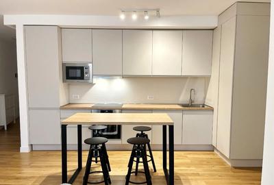 Apartament cu 2 camere decomandat în Centrul Civic