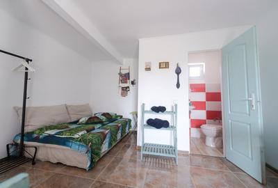 Exclusiv! Pensiune 6 camere - Vama Veche - Centru - 239.000 euro (Cod E8) - 46