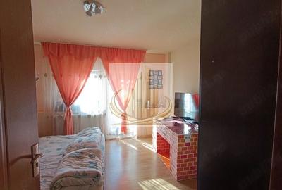 Apartament cu 3 camere decomandat, mobilat în Șagului