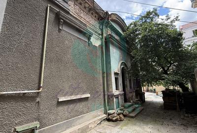 Casă individuală cu 4 camere în P-ța Sfântul Ștefan