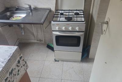 Vand  garsoniera in Deva, zona Dacia, etaj 1, bloc de 4 etaje, usa metalica, - 9