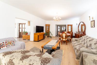 Oportunitate Rară | Proprietate Exclusivă în Izvor - 1