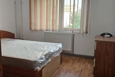 Apartament cu 2 camere decomandat, mobilat în Nicolina