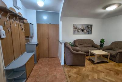 Apartament 2 camere balcon parcare zona Sub Arini - 12