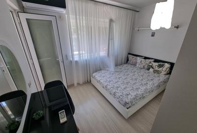Apartament 3 camere zona Poarta 6 - 2