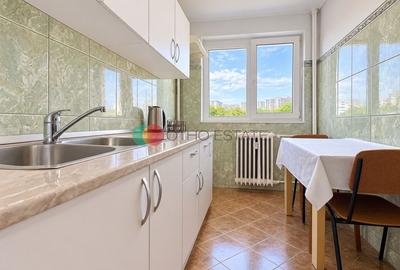 3 Camere Titan - 1 Decembrie | Bloc Anvelopat - 2 Balcoane - 4