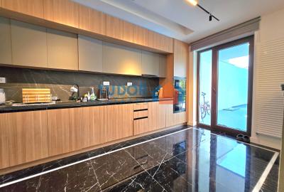 Fully Renovated 7 Bedroom Villa in Oxford Gardens with Private Swimming Pool - 10