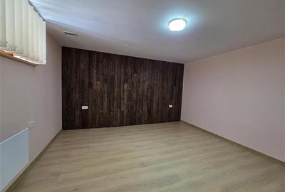Birou, de 80 mp, în 13 Decembrie