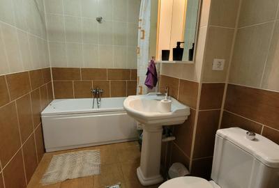 Comision 0! 2 camere cu 2 bai - vedere  lac si mare - 50m de plaja- Summerland - 18
