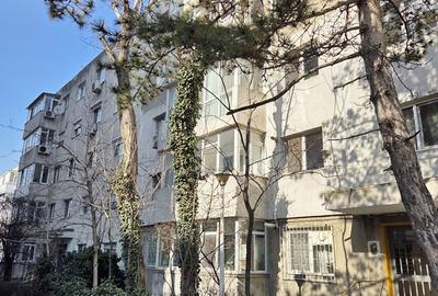 Apartament cu 2 camere semidecomandat, mobilat în Tomis Nord