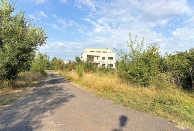 Teren intravilan de 1400 mp, în Băneasa