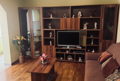 Vand 3 camere decomandat, stare impecabila Sagului! - 2