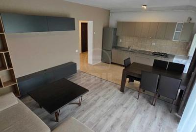 Apartament cu 2 camere semidecomandat în Florești