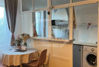Garsoniera I etaj intermediar I zona The Office - 3