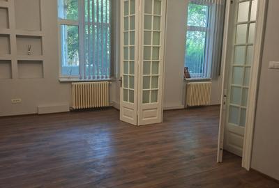 Apartament 2 camere de închiriat în vilă – Ultracentral, Piața Rosetti - 1