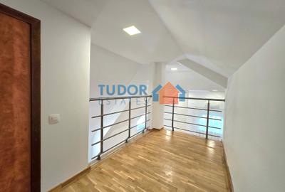 Renovated 6 Bedroom Luxury Villa with Private Garden, Swimming Pool & Sauna - 25