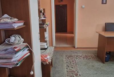 Trei camere etajul 1 , apartament Central. - 12