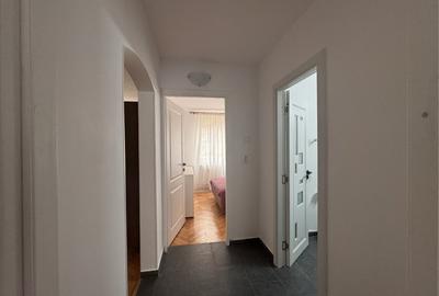 3 Camere | 63 MP | RENOVAT | PARTER INALT | SĂLĂJAN – JEAN STERIADI | 114.000 E - 3