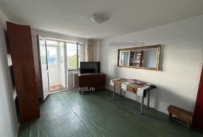 Apartament cu 2 camere decomandat în Titan