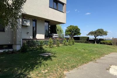 Vila deosebita Crangasi -ieșire si vedere Lacul Morii - 3