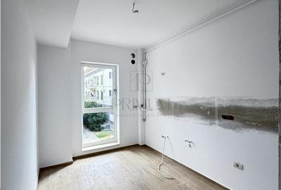 Apartament cu 3 camere semidecomandat în Braytim