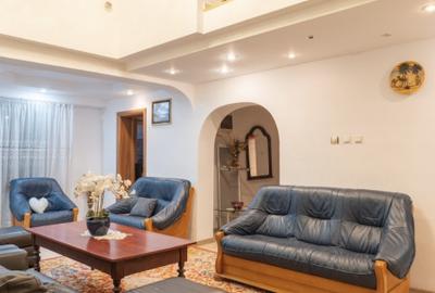 Pensiune Turistică cu Sala de Mese + Casă de Locuit în Cristesti - 6