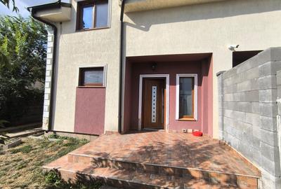 Duplex cu 4 camere în Dumbrăvița