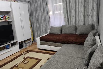 Apartament cu 2 camere decomandat în Radu Negru