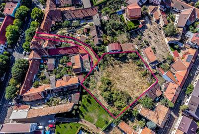 Teren Construcții intravilan de 2044 mp, în Central