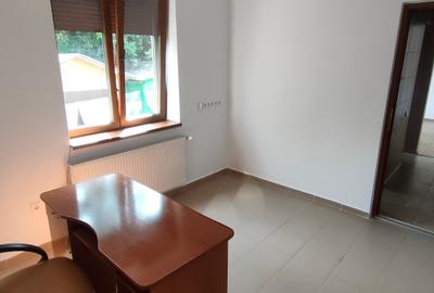 Centru,se vinde apartament decomanadat cu doua camere, pret 58000 euro. - 9
