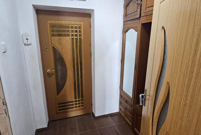 Exclusivitate !Far/ Abator .  Va propunem o garsoniera de 32 mp , - 3