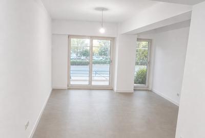 Apartament cu 3 camere semidecomandat în Chitila