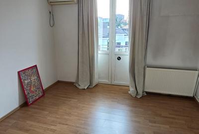 Apartament 3 camere - 13