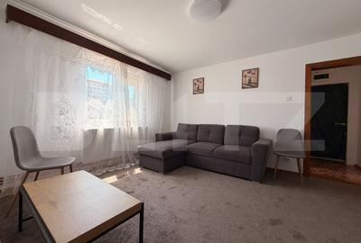 Apartament cu 2 camere semidecomandat, mobilat în Micro 6