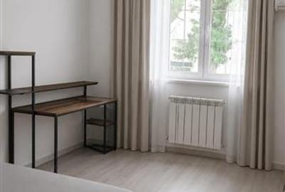 Victoriei-Popa Tatu, Apartament cochet, in vila, 6 camere, la cheie - 2