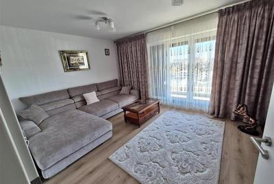 Apartament cu 2 camere decomandat, mobilat în Tractorul