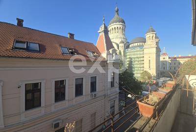 Apartament cu 2 camere decomandat în Central