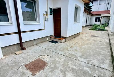 Casă individuală cu 5 camere în Domenii