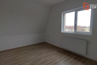 Apartament 3 camere la mansarda - 75mp utili, Zona Aradului - 13