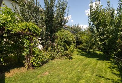 Casă individuală, elegantă, discretă, lumină naturală și confort autentic - 47