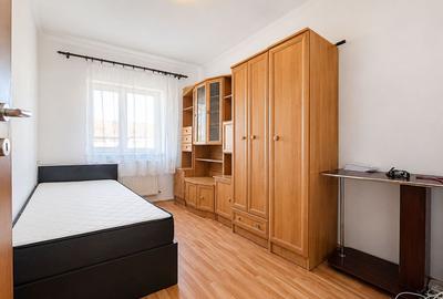 De inchiriat apartament cu 3 camere - zona Lipovei - 4
