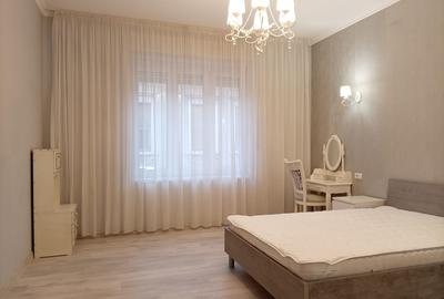 Apartament cu 3 camere decomandat, mobilat în Central