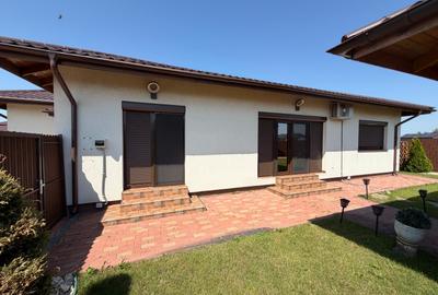 Casa individuala, mobilata si utilata situata intr o zona linistita si verde - 1