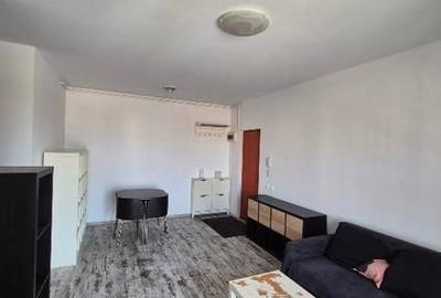 Apartament cu 2 camere semidecomandat, mobilat în Titan
