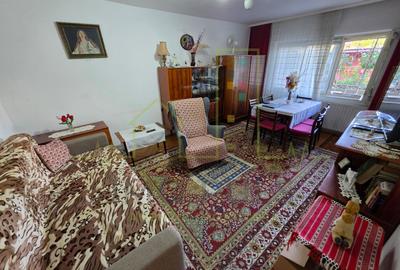 2 Bai. Decomandat. Zona Mircea cel batran. Parter. - 1