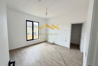 Sanmihaiu Roman-3 Camere-Toate Utilitățile - 13